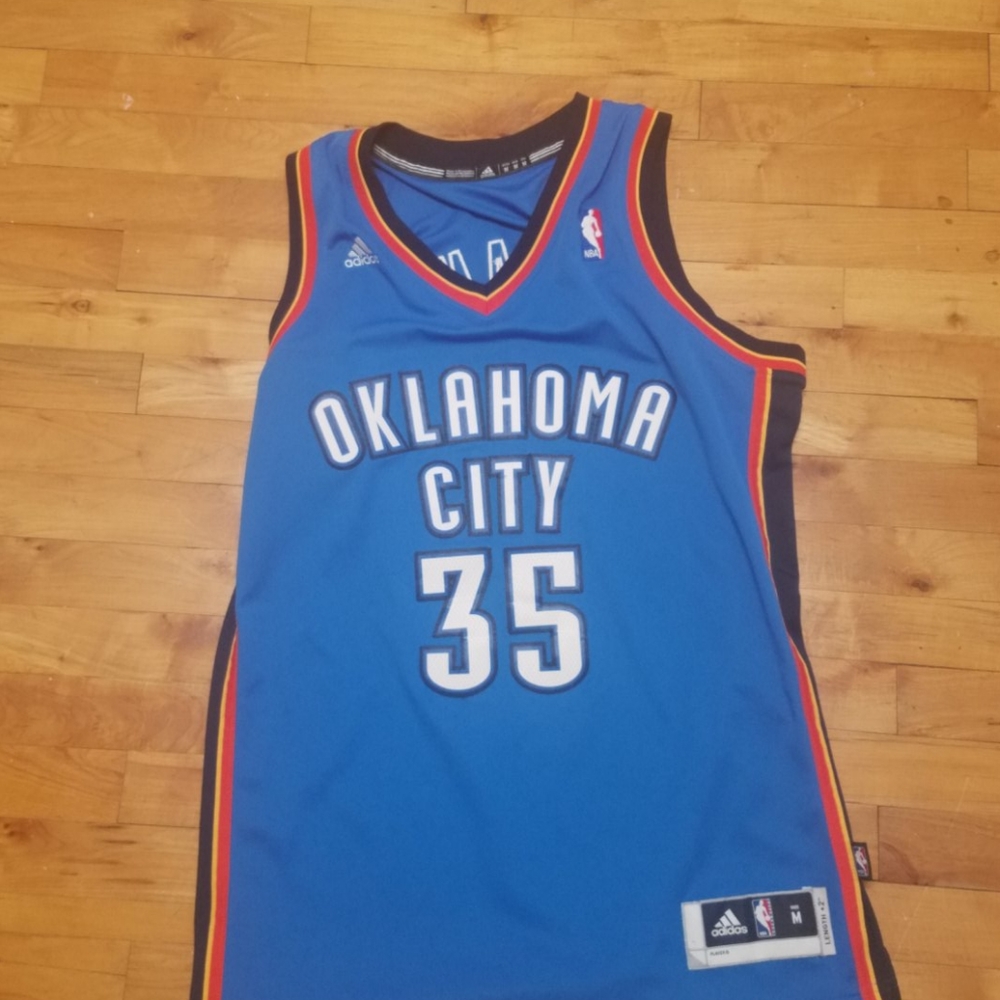 Kevin Durant jersey Oklahoma City size medium man